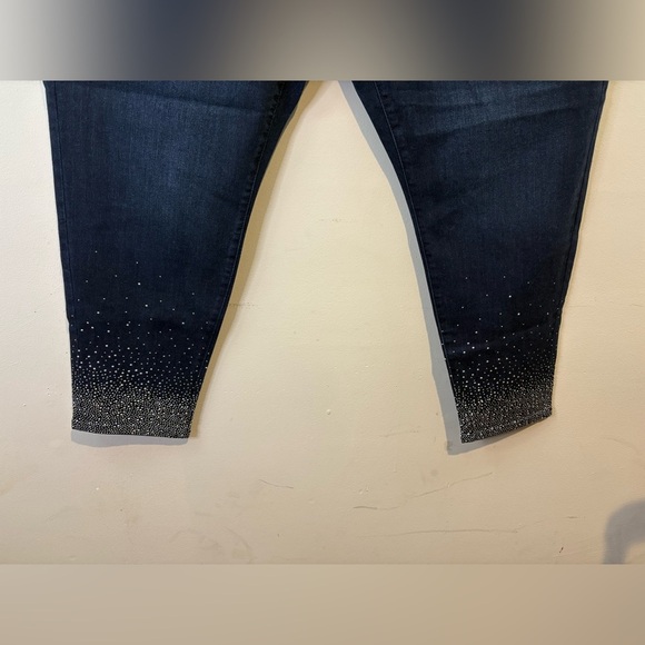 Lane Bryant - Picture 4 of 11